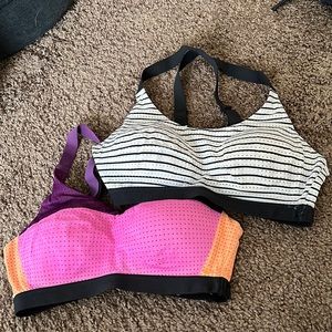 Lightweight by Victoria’s Secret sports bras in 32C